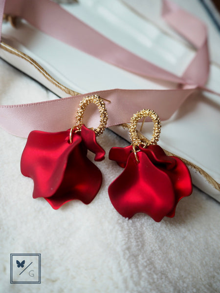 Love Is In The Air - Flower Petals Earrings