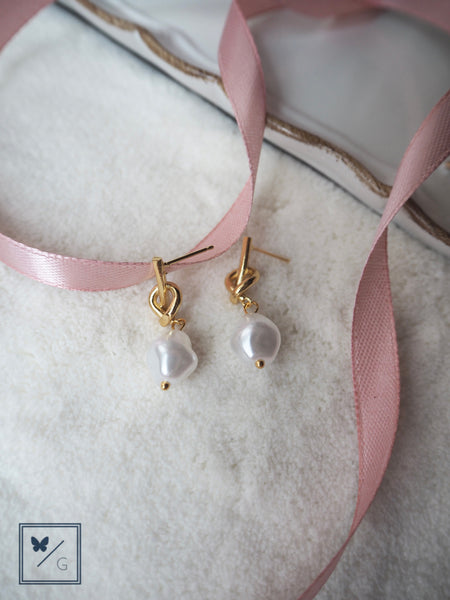 Love Is In The Air - Faux Pearl Dangling Earrings