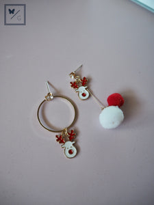 It's Beginning To Look A Lot Like Christmas - Reindeer x Dangling Poms Earrings