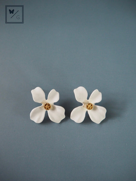 Gaby Flower Stud Earrings