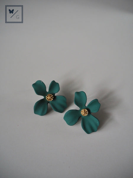 Gaby Flower Stud Earrings