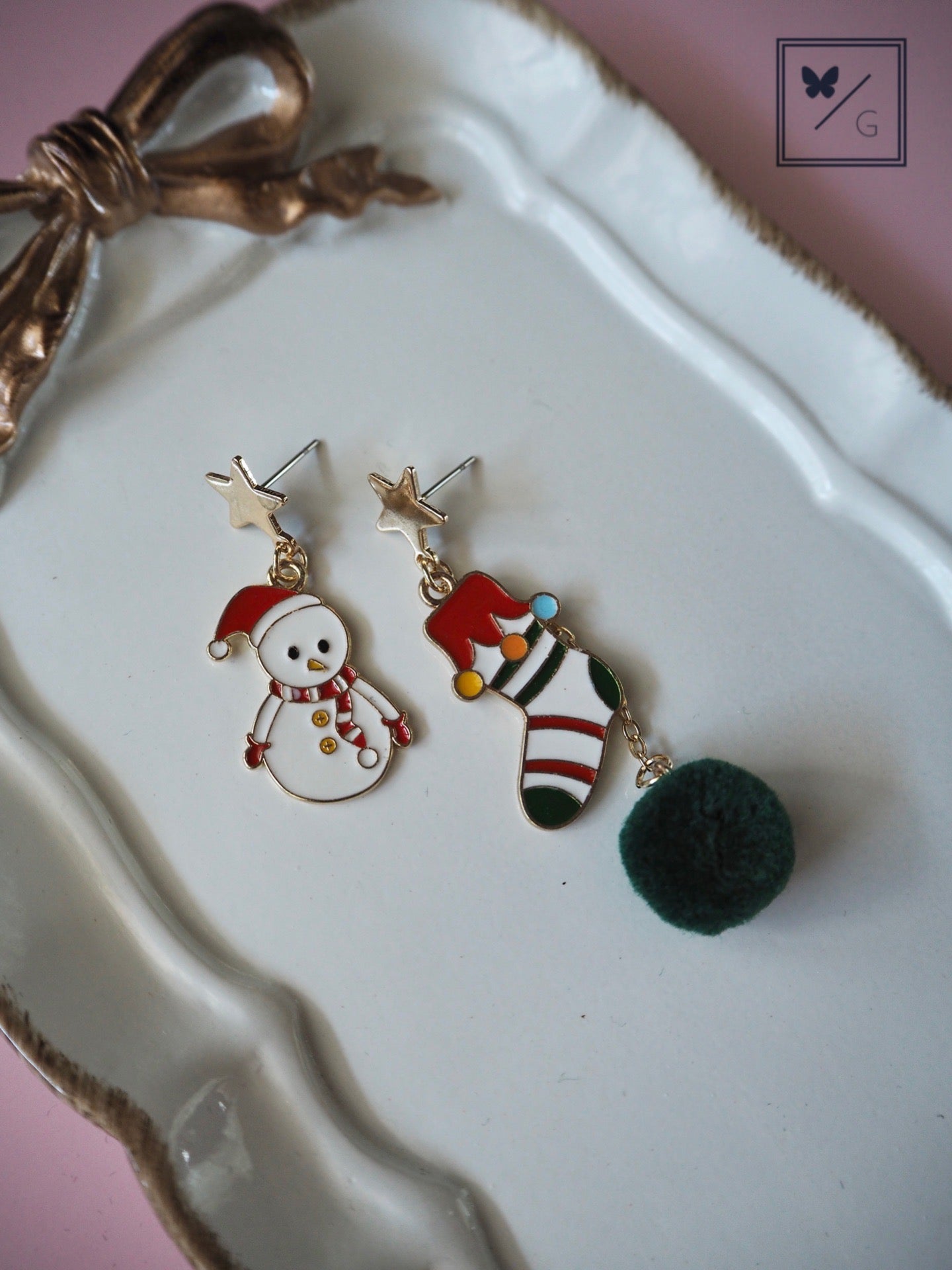 It's Beginning To Look A Lot Like Christmas - Christmas Stocking & Snowman Earrings