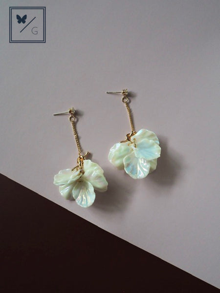 Adelle Shell Petals Earrings