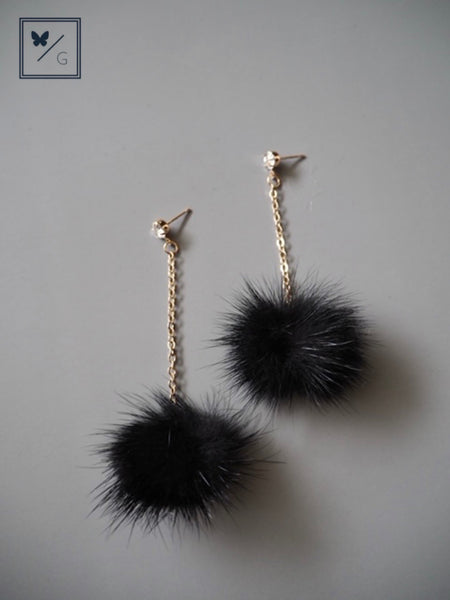 Hilda Pom-Pom Earrings