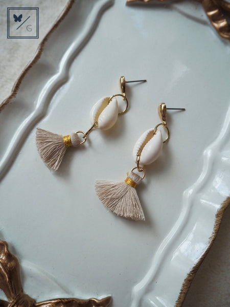 Kelis Shell Tassel Earrings